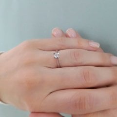 0.33 Karat Pırlanta Tektaş Yüzük
