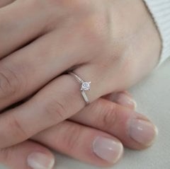 0.15 Karat Pırlanta Tektaş Yüzük