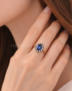 1,10 Karat Elmas Safir Anturaj Yüzük