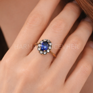 1,10 Karat Elmas Safir Anturaj Yüzük