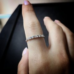 0.24 Karat Pırlanta Baget Yüzük