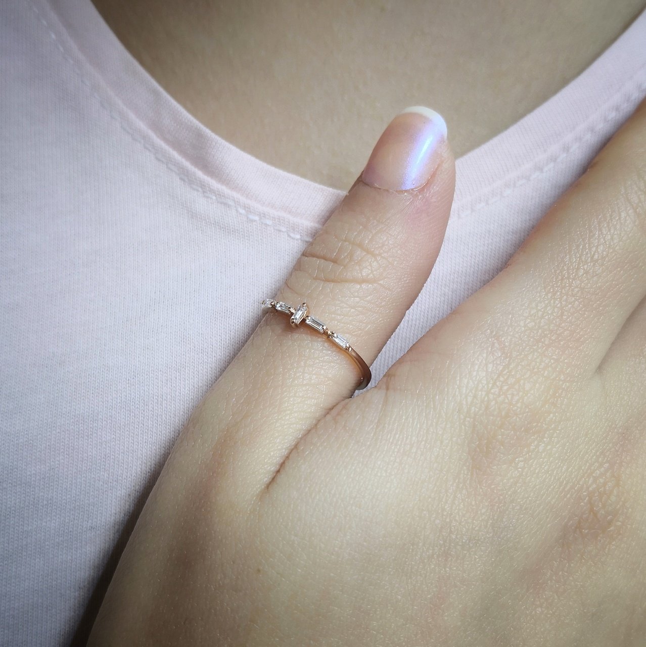 0.12 Karat Pırlanta Baget Yüzük