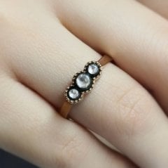 0.11 Karat Elmas Tria Yüzük